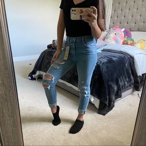 High-Rise Levi’s Skinny Jeans